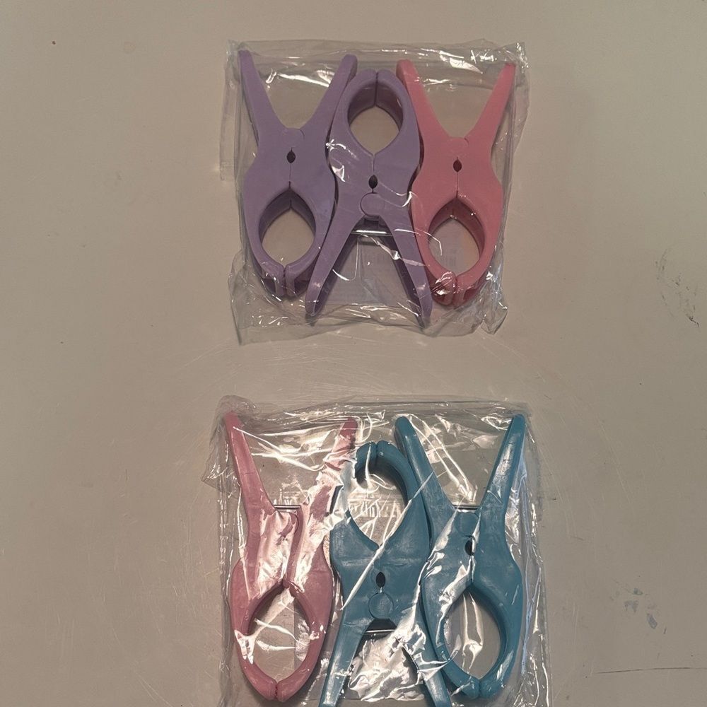 BEACH TOWEL CLIPS